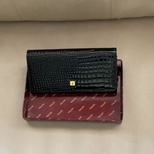 Classic Black Croc-Embossed Wallet - Women Accessories